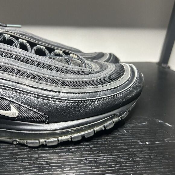 Nike Men's Black Air Max Sneakers - Picture 2 of 13